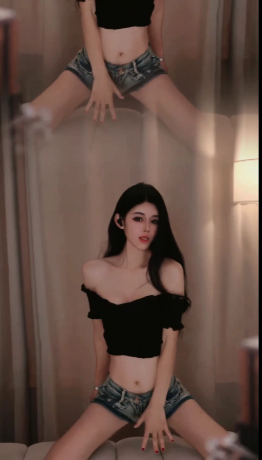 畅聊直播@圣熙长腿女神颜值主播精选舞蹈合集[19V/1.6G]